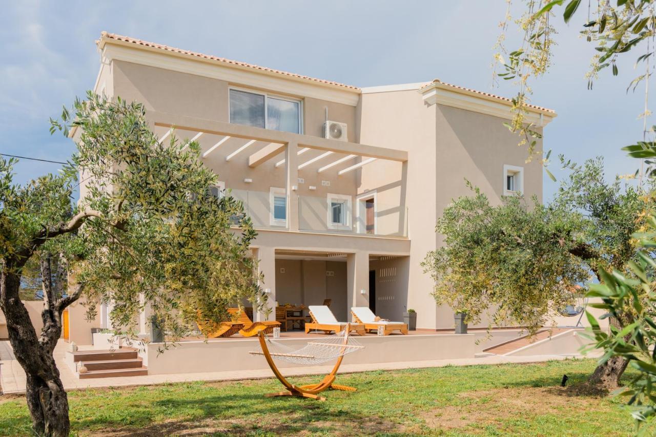 Melena Premium Suites Roda  Extérieur photo