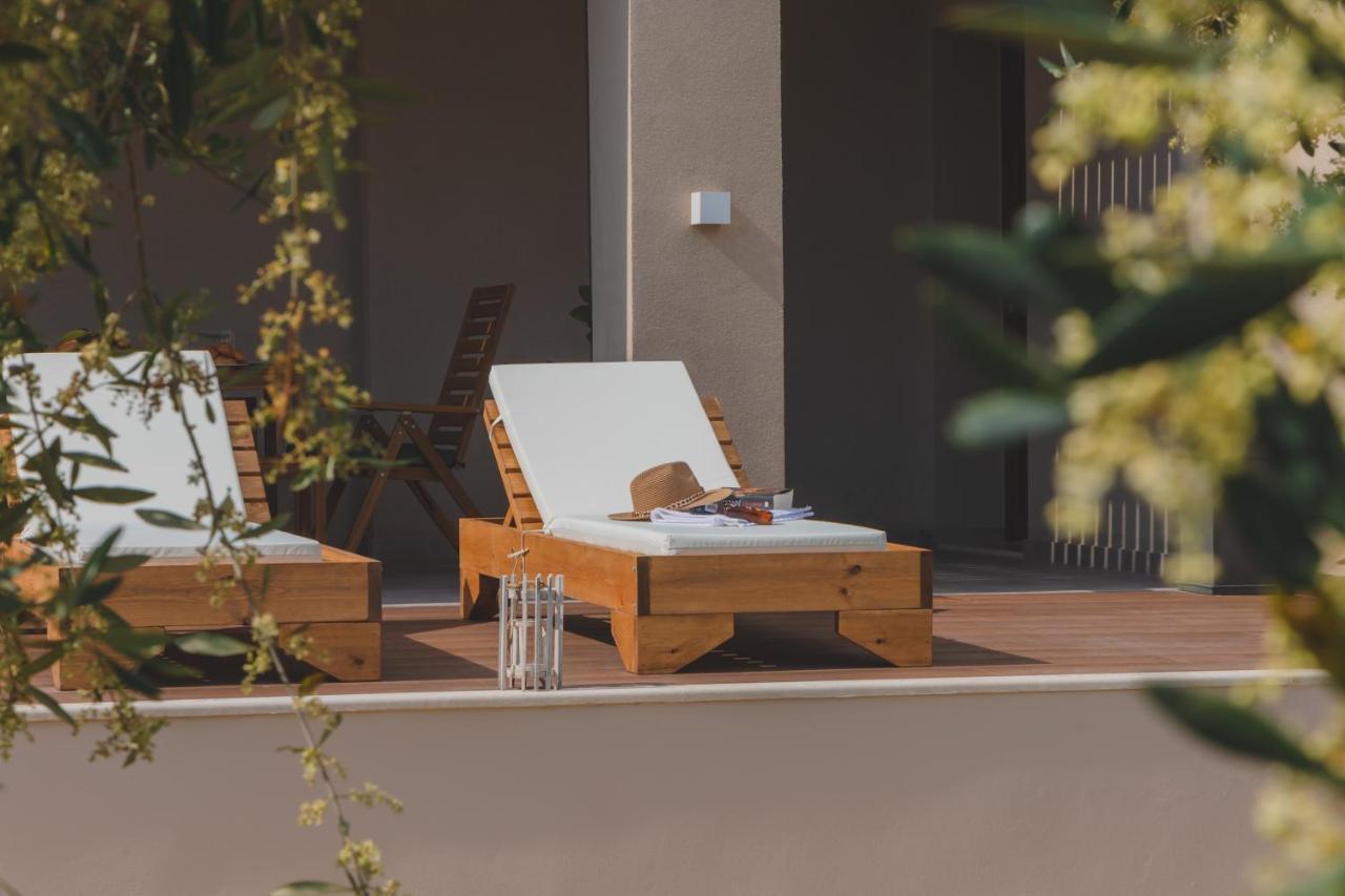 Melena Premium Suites Roda  Extérieur photo